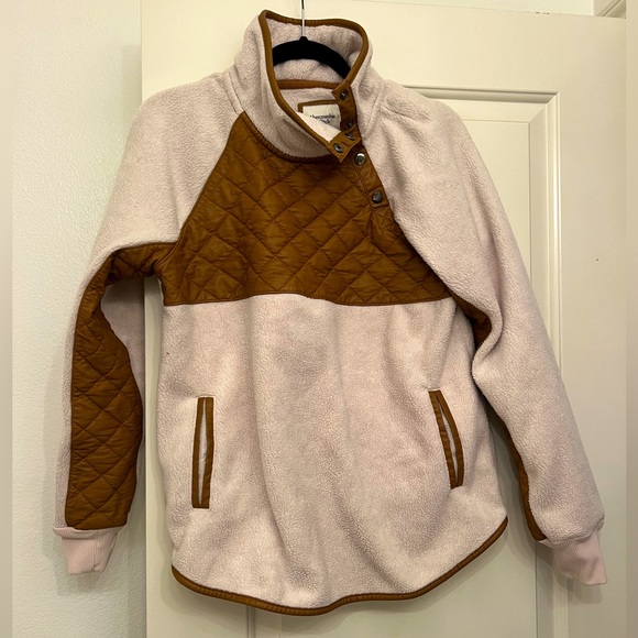 Abercrombie Asymmetrical Snap Pullover - Picture 2 of 7